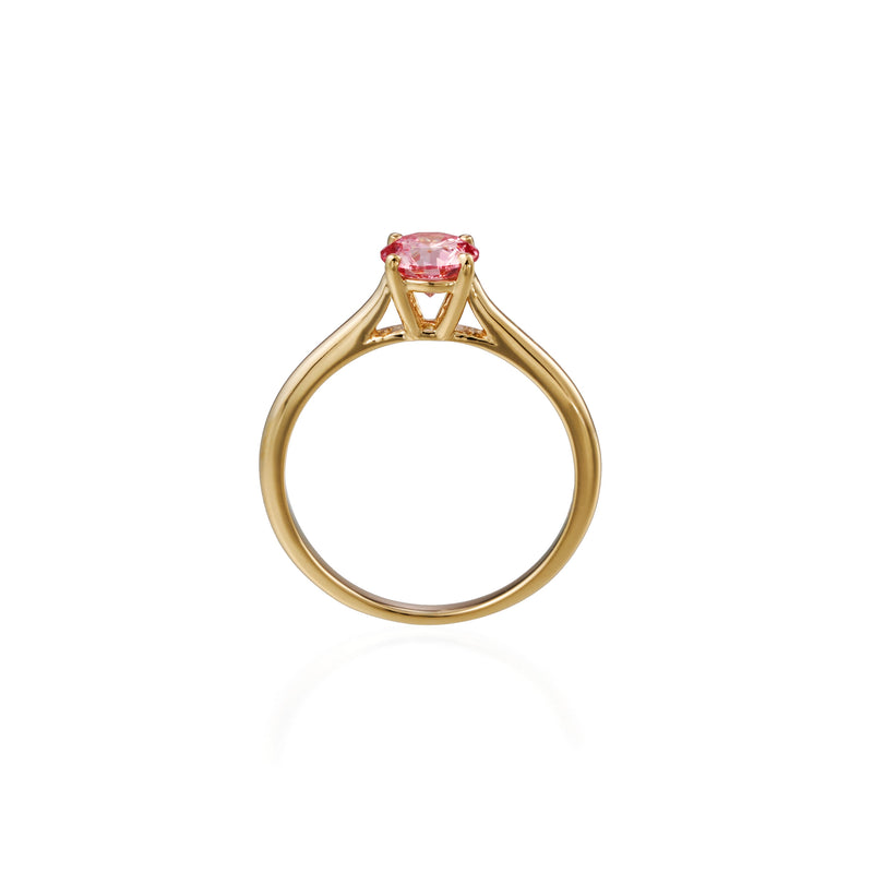 0.7 ct round brilliant lab-grown diamond ring in 18K yellow gold by FacetsN –upright view